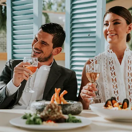 Pefkaki Boutique 4* Loutráki