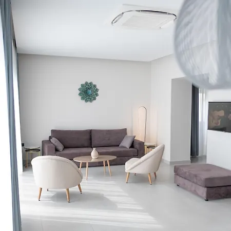 Pefkaki Boutique 4*