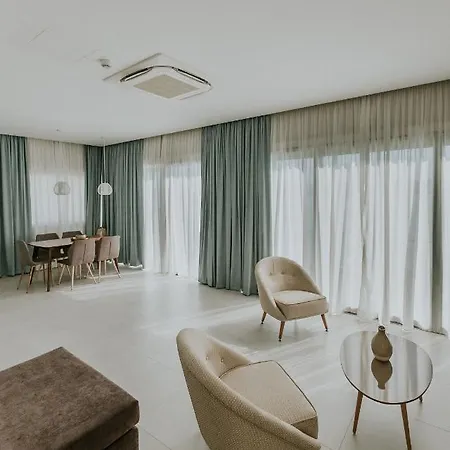 Pefkaki Boutique 4*